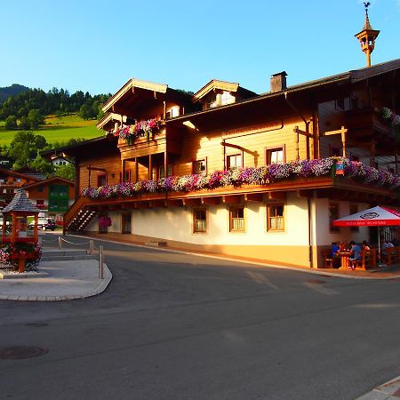 乌滕多夫 Tischlerwirt酒店 外观 照片